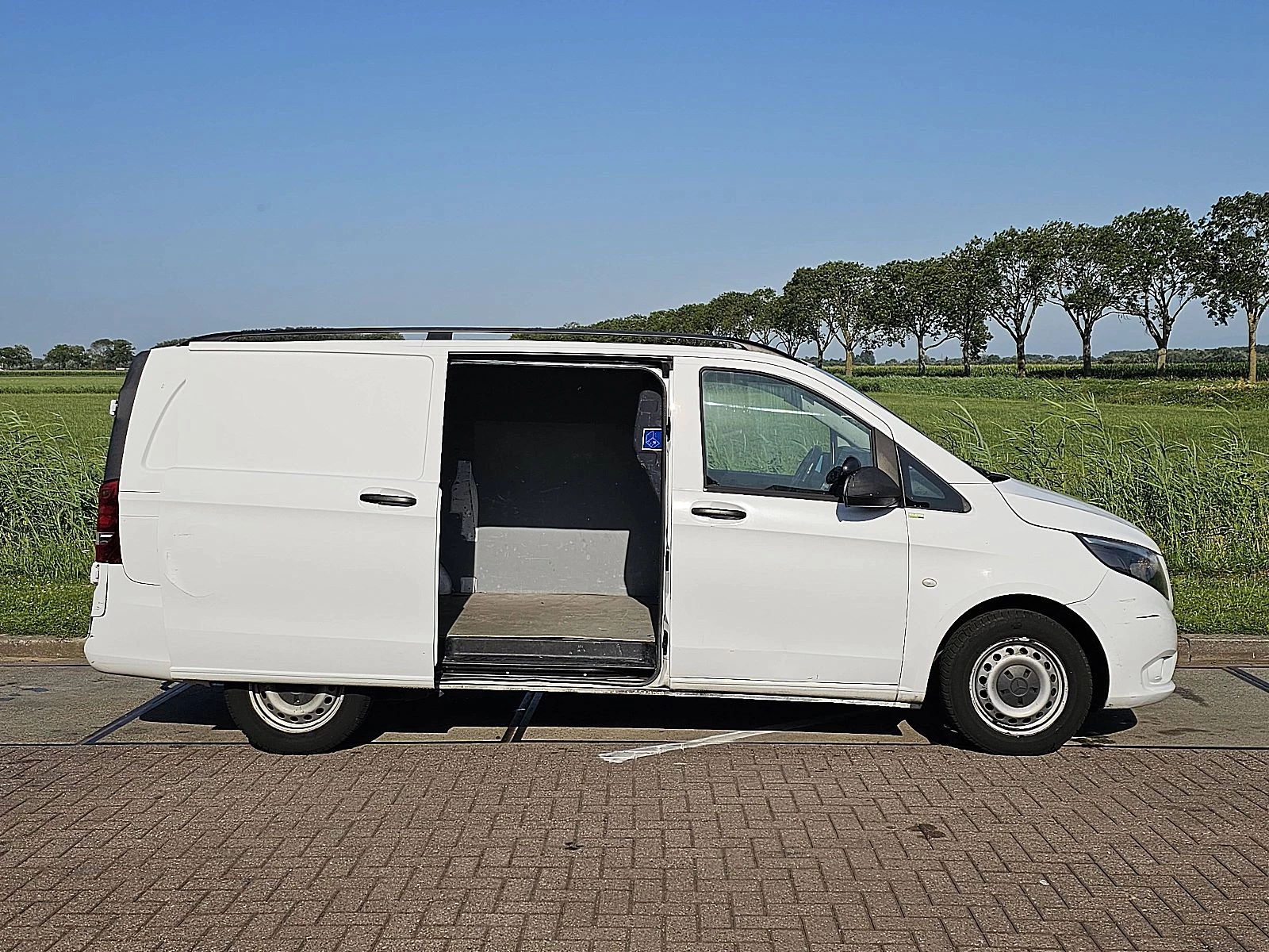 Mercedes-Benz Vito 2017 - 111 image 13