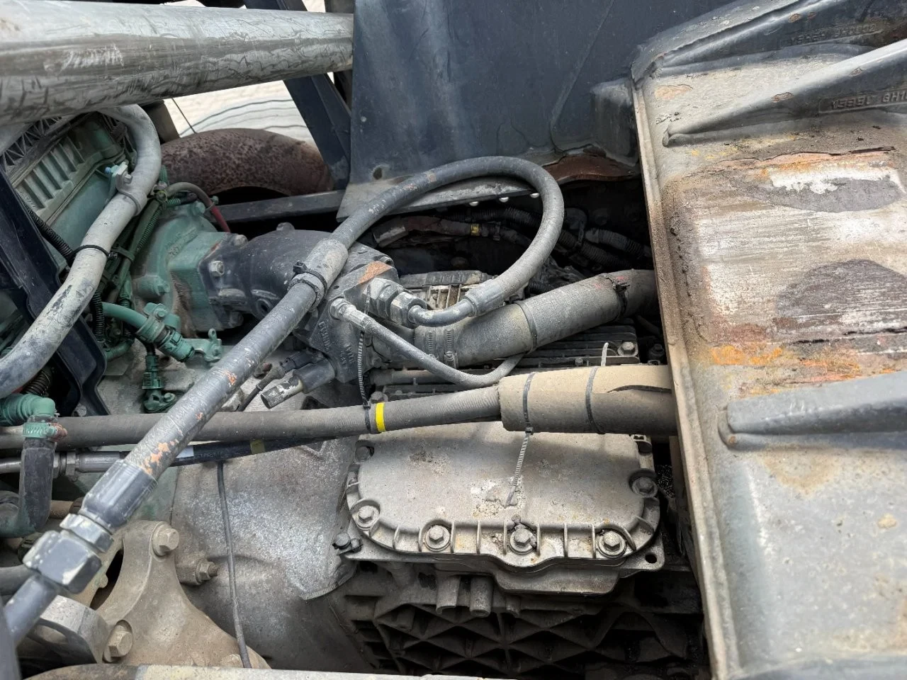 Volvo FMX 410 2018 - / ENGINE RUNNING / 8X4 / ONLY:278525 KM / AJK HOOKLIFT 25TON / 2X BIG AXLE / FULL-STEEL / AUTOMATIC / EURO-6 / 2018 obrázek 21