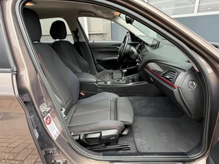 BMW 1 Series 2014 - 114i EDE Corporate Lease Edition bj.2014 Navi|Clima|NL auto. zdjecie 10