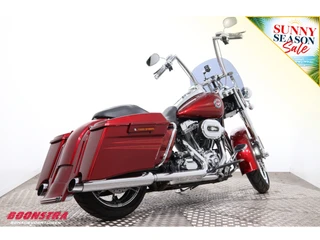 Harley-Davidson Road King 2013 - FLHRSE5 CVO obrázek 3 náhled