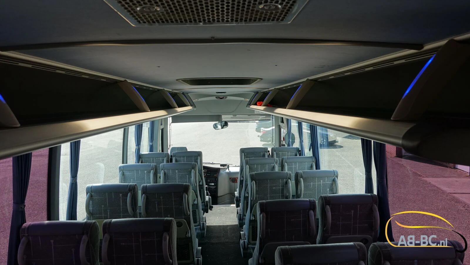 Isuzu Turquoise 30 seats EURO 6 2016 afbeelding 69
