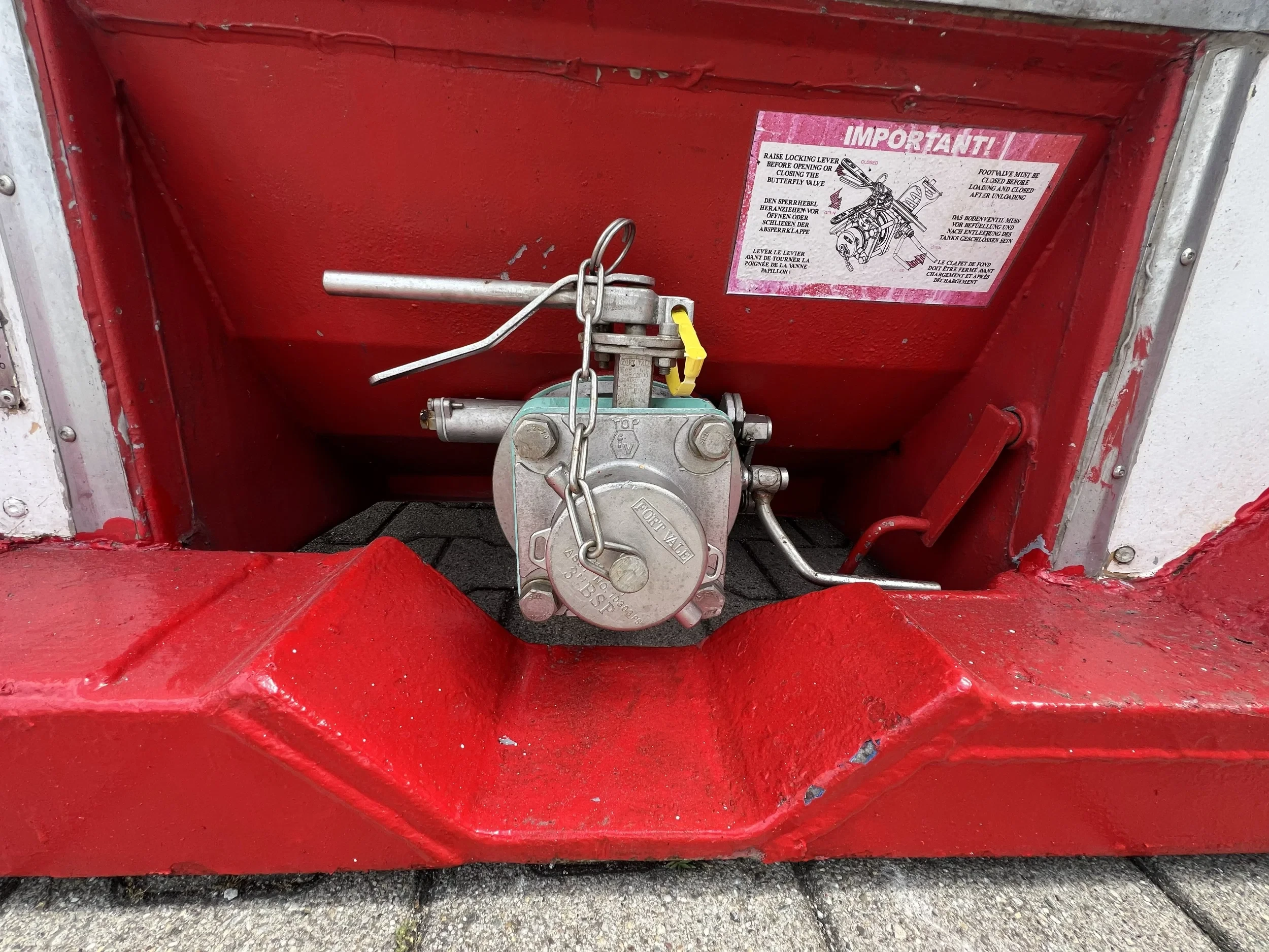 Welfit Oddy 1997 - 20FT ISO, 24.000L / 1-COMP. / UN PORTABLE T11/ valid 2,5Y/CSC-inspection till 09/2026 afbeelding 22