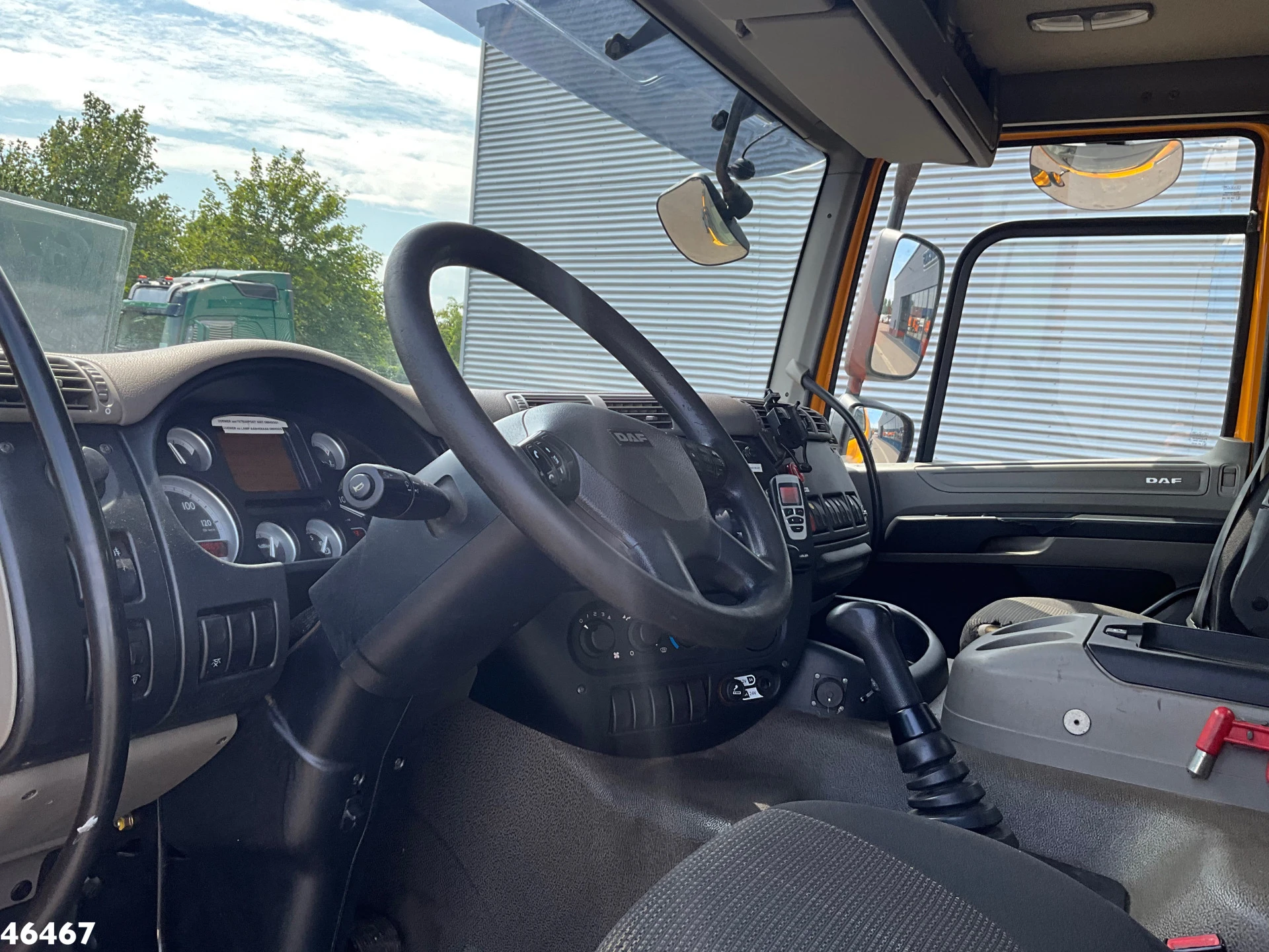 Ginaf X 2221 L 4x4 Hiab 9 Tonmeter laadkraan Just 198.696 km! 2013 afbeelding 19