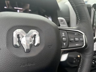 Dodge Ram 1500 2024 - 5.7 V8 4x4 Crew Cab SPORT GT BPM VRIJ! | Incl LPG | Trekhaak 13-polig | Bedcover | Adaptive cruise | PANORAMADAK| zdjecie 22