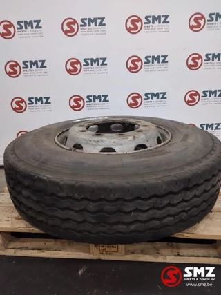 Bridgestone N/A - Occ vrachtwagenband Bridgestone 12R22.5 imagem 1