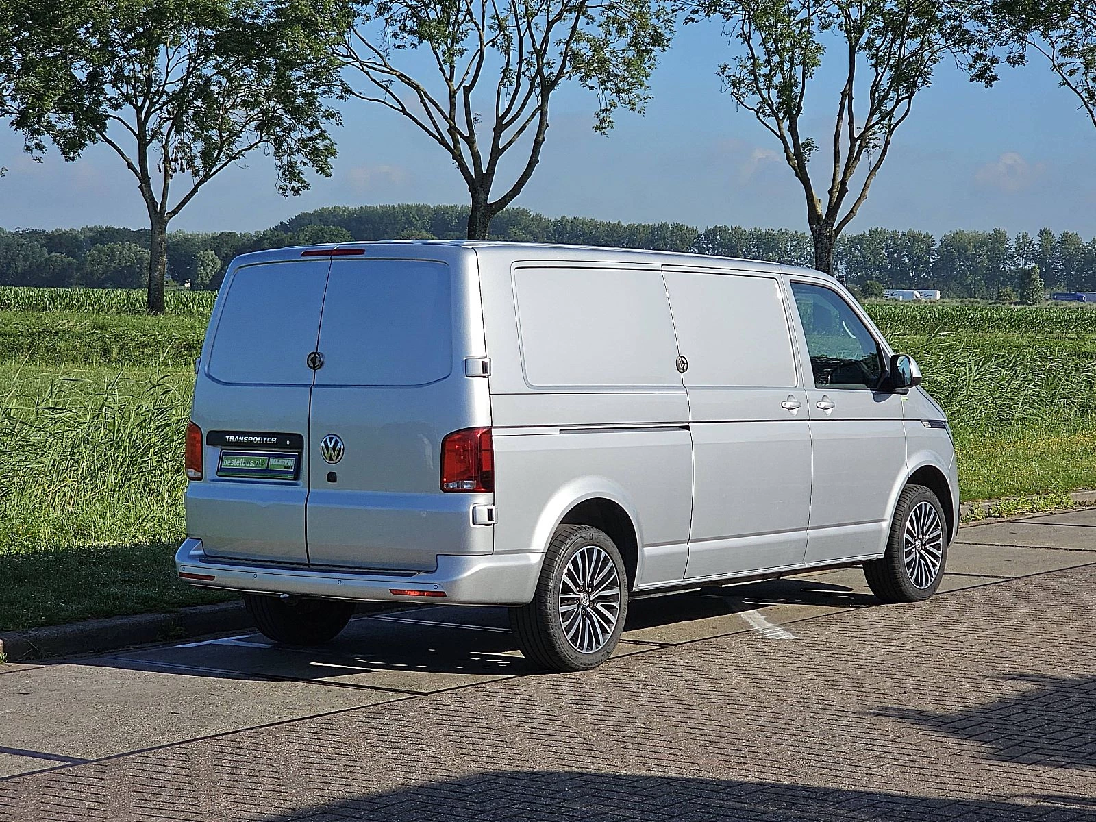 Volkswagen Transporter 2023 - 2.0 TDI Bild 3