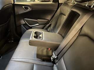 Kia e-Soul 2023 - ExecutiveLine 64kWh 204PK Automaat | Leder | Navigatie | Head-Up display | Schuifdak | Trekhaak | Harman Kardon Audio изображение 26