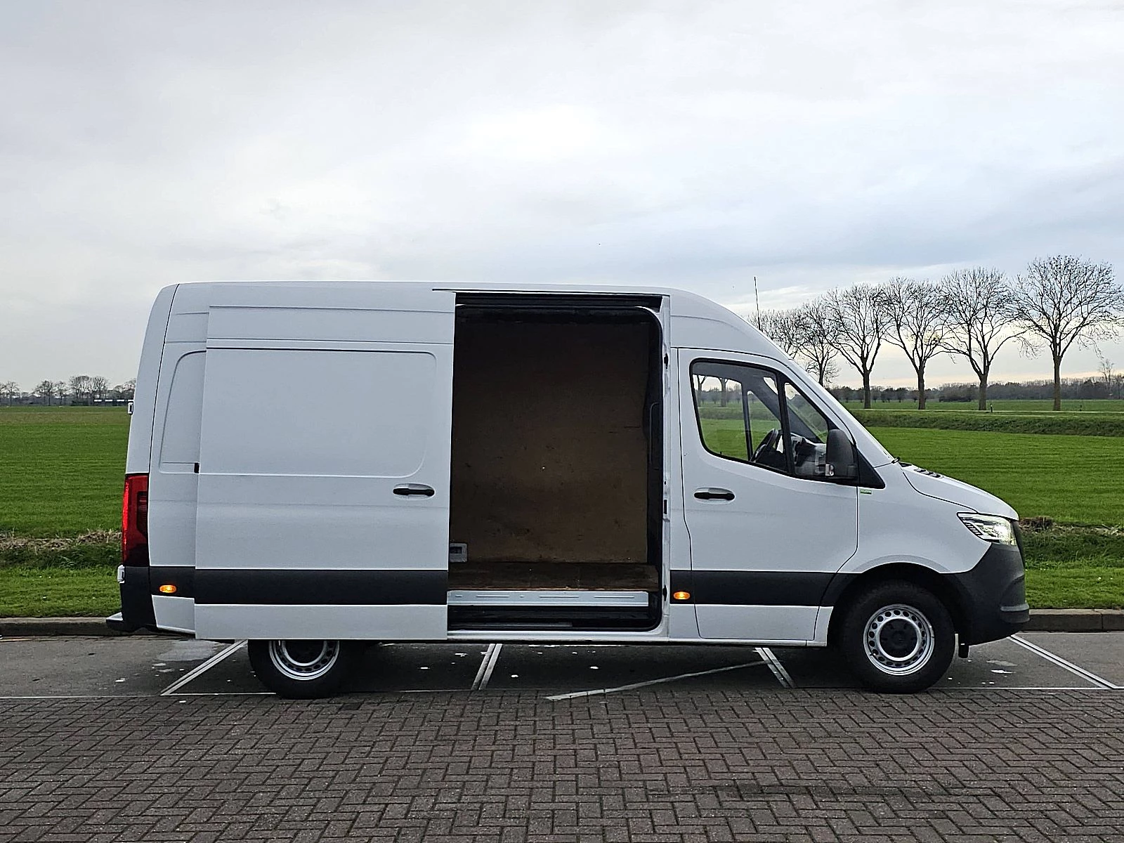 Mercedes-Benz Sprinter 2022 - 315 obrázek 14