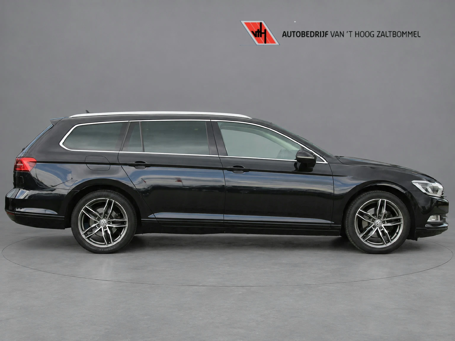 Volkswagen Passat 2016 - Variant 1.6 TDI Business Edition obrázek 1