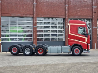 Volvo FH 2020 - 13.540 Globetrotter 8x4*4 - Chassis - 3.7 WB - Full air - PTO obrazek 8