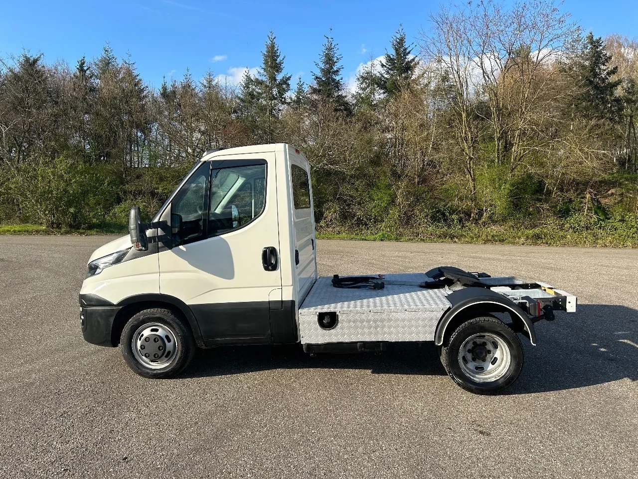 Iveco Daily 2015 - 40 c17 BE TREKKER 9.3 TON EURO 5 HI MATIC image 3