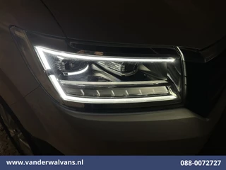 Volkswagen Crafter 2019 - 2.0 TDI 141pk L3H3 L2H2 Euro6 Airco | Navigatie | Camera | LED | Apple Carplay | Adaptieve Cruisecontrol image 3