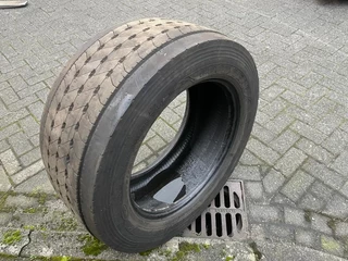 Goodyear N/A 2017 - KMAX S 375/45R22.5 bild 1