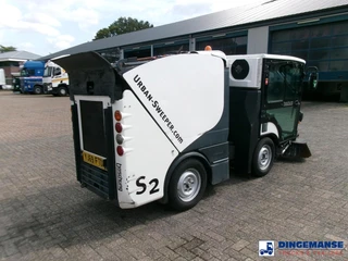 Boschung S2 street sweeper 2019 изображение 3 миниатюра
