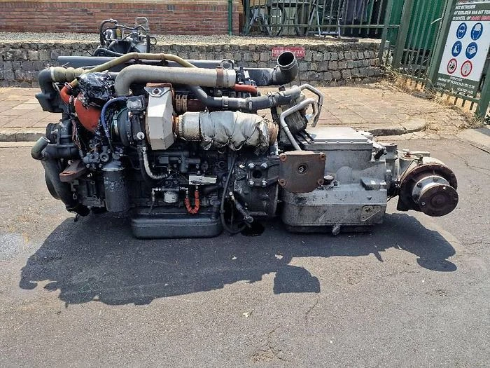 Iveco Cursor 8 F2BE3682_*S001 afbeelding 1