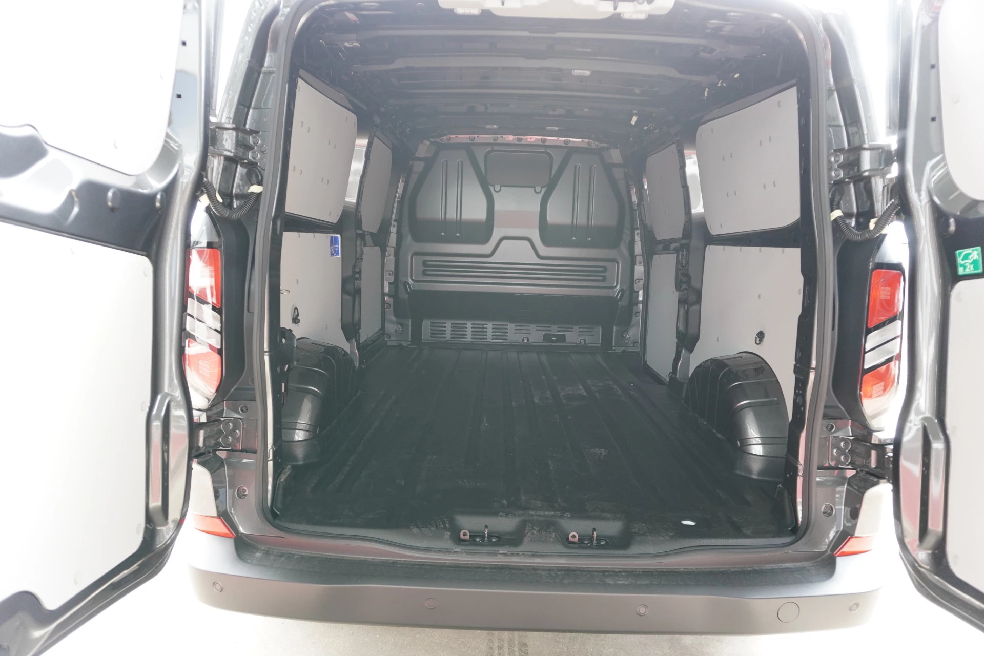 Ford Transit Custom 2024 - 320L 2.0 TDCI 136PK L2H1 Trend image 18