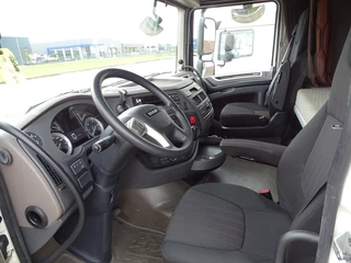 DAF N/A 2017 - XF106 SPACECAB zdjecie 3