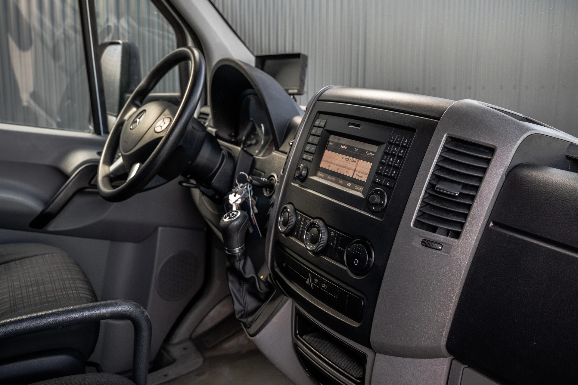 Mercedes-Benz Sprinter 2016 - 519 CDI 3.0 V6 | 190 PK | Euro 6 | Automaat | LED | Cruise | Airco | 3-Zits obrázek 2