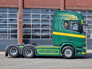 Scania R 2020 - R650 V8 NGS Highline 6x2 - Retarder - PTO/Hydraulic - Custom interior - Full air - 3.15 WB obrazek 8