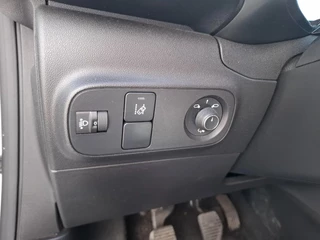 Citroën C3 2020 - C3 / NAVI / AIRCO / TEMPOMAAT / LINE ASSIST/ PARKSENSORS / DAB RADIO / 146790 KM / EX BPM / MANUAL / 2020 изображение 11