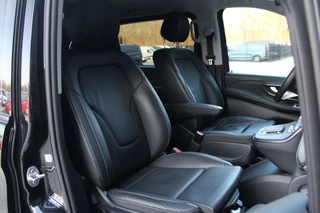 Mercedes-Benz V-Class 2024 - 300d - Avantgarde - DC - 4-matic - 360 Cam - Multibeam - Elektrische schuifdeuren - Digitale spiegel - Volle auto - Rijklaar obrazek 47