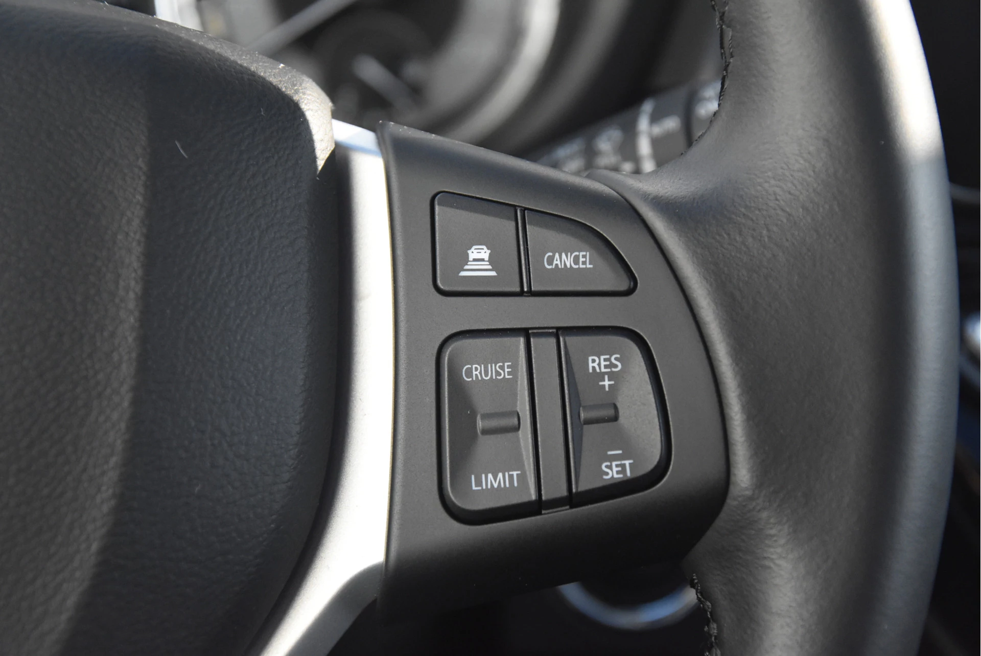 Suzuki S-Cross 2025 - 1.4 Boosterjet Style Smart Hybrid Bild 6