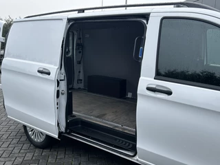 Mercedes-Benz Vito 2024 - 116 CDI 9G-TRONIC PRO / FACELIFT / L2H1 / CAMERA / NAVI / AIRCO / CRUISE / BLIND SPOT / 270 A-DEUREN obrazek 8