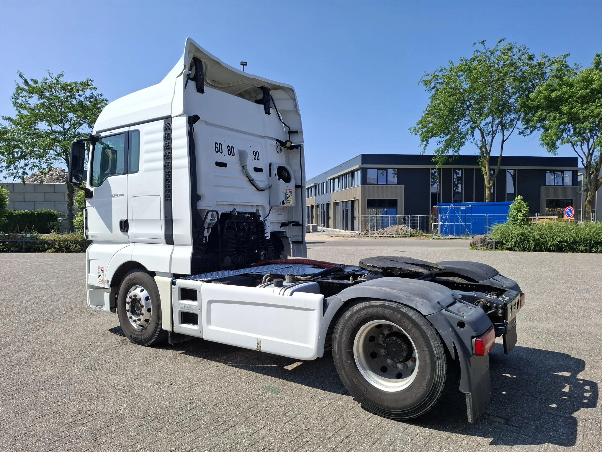 MAN TGX 2018 - 18.500 / INTARDER / HYDRAULICS / 725321 KM / PARK-AIRCO / ALCOA / FRIDGE / LWDS / AUTOMATIC / EURO-6 / 2018 immagine 3