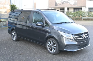 Mercedes-Benz V-Class 2024 - 300d Lang DC Edition obrazek 11