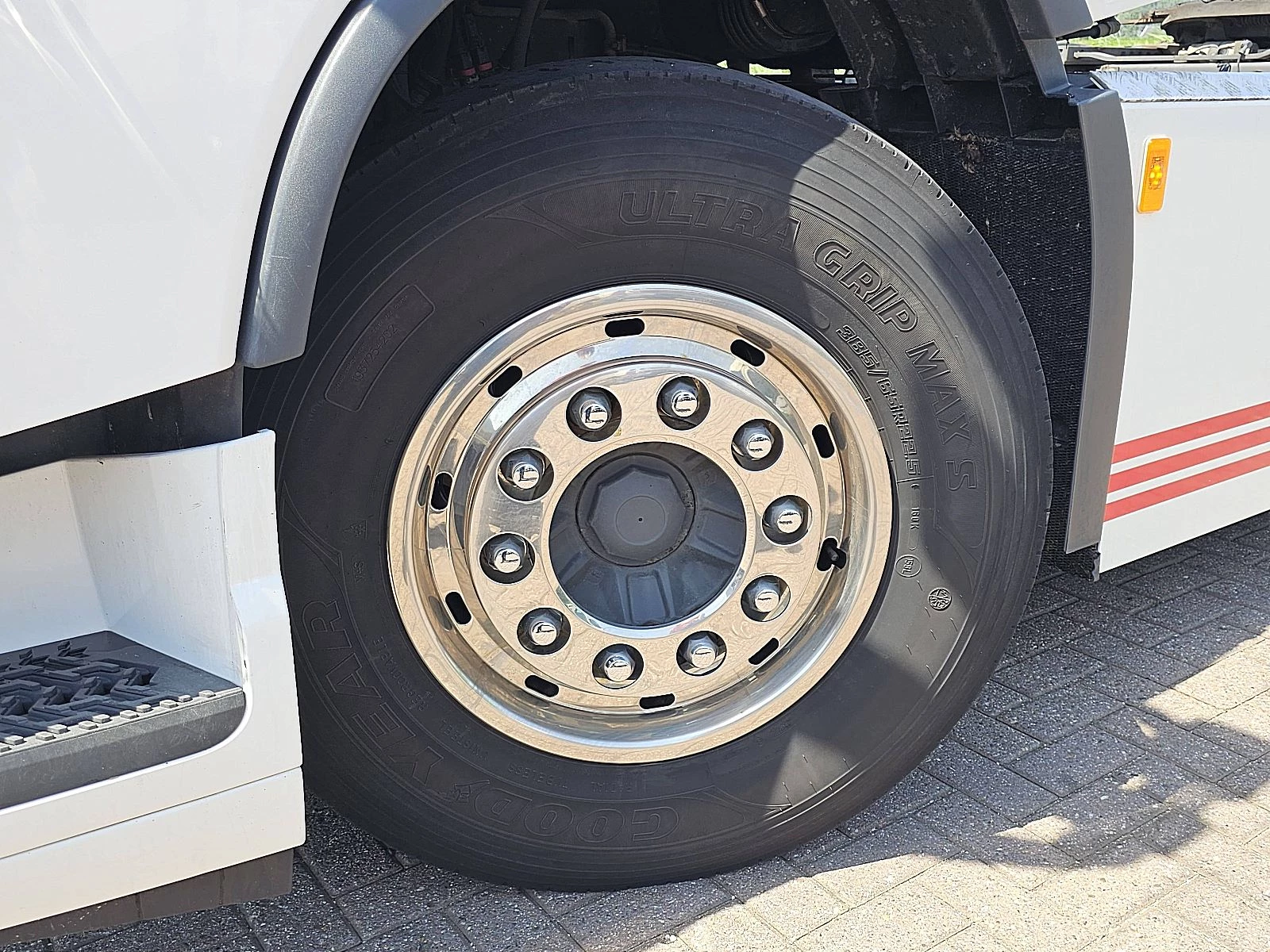 Volvo FH 2021 - 500 image 16