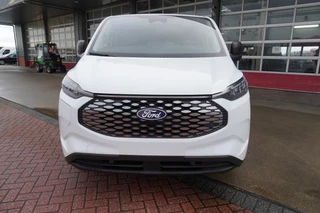 Ford E-Transit 2025 - Cust. 340 L2H1 136PK Trend 65 kWh Elektrisch image 10