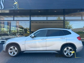 BMW X1 2011 - SDrive18i Executive / Automaat / Apk 8-2027 afbeelding 2 miniatuur