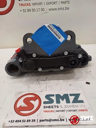 Mercedes-Benz N/A - Remklauw links + reparatieset Mercedes bild 2