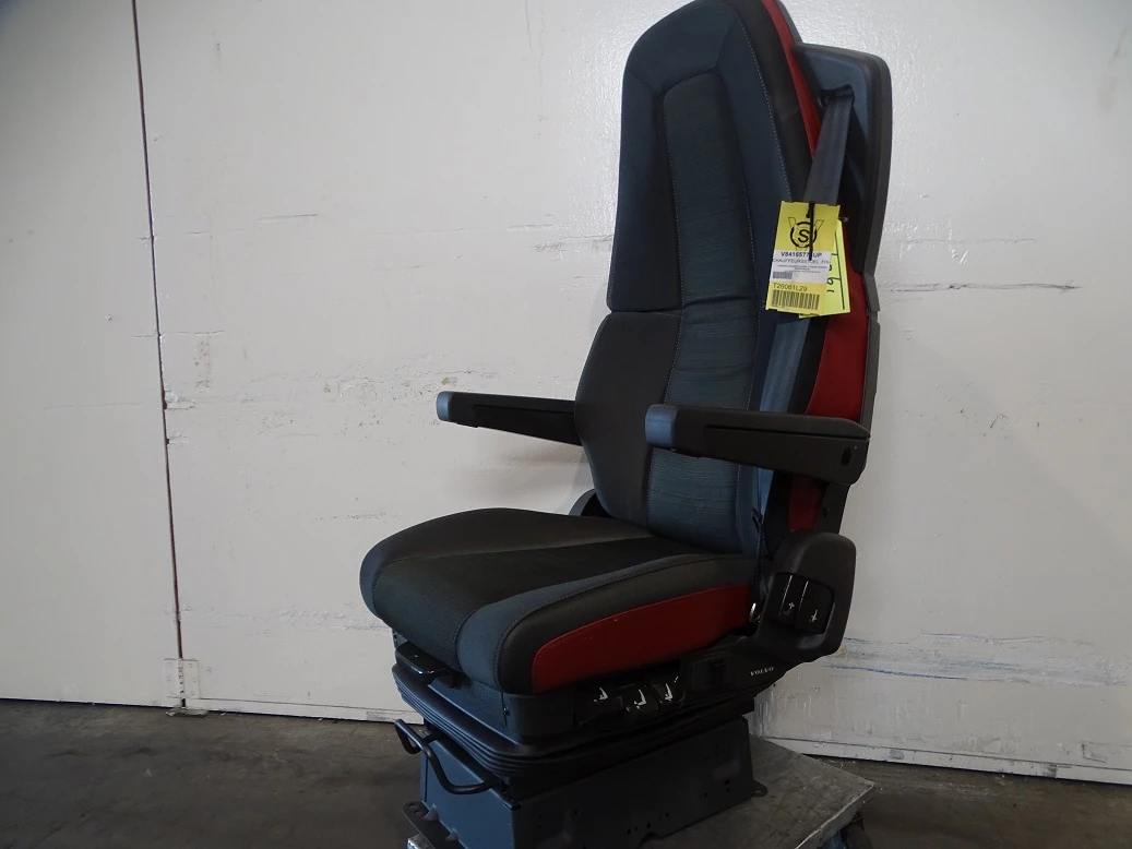 Volvo - V84165773UP immagine 1
