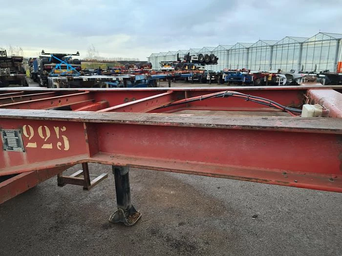 Renders 2 AXLE 20 FT CONTAINER CHASSIS BPW DRUM 1988 obrázek 10