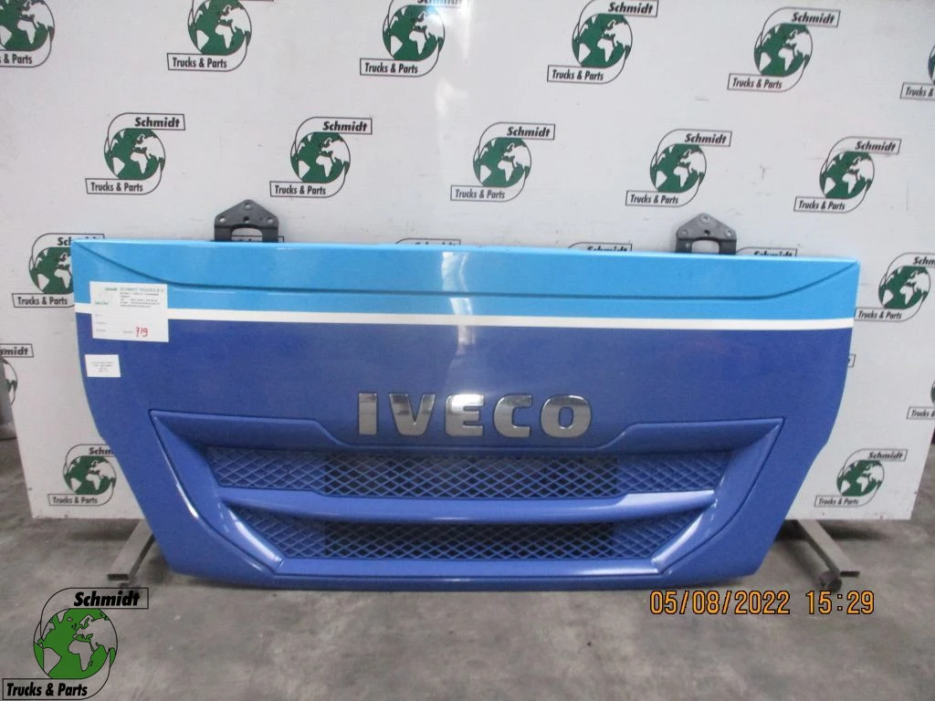 Iveco - 5801549064 GRILL HI WAY EURO 6 obrázek 1