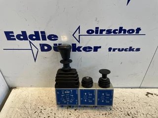 Diverse N/A - OMFB PNEUMATISCHE BEDIENING 40008/40017/40026/40035/42259/42268 imagem 1