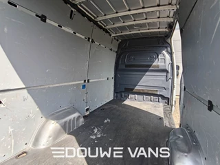 Mercedes-Benz Sprinter 2021 - L2 H2 315 RWD Zilver Automaat MBUX Marge obrazek 15