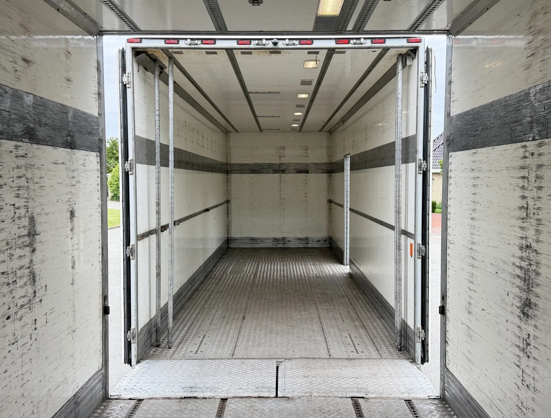DAF XF 510 2015 - FAN GEÏSOLEERDE BAKKEN ZIJDEUR LAADKLEP KACHEL DOORLAADSYSTEEM FLOOR HANGER Bild 12