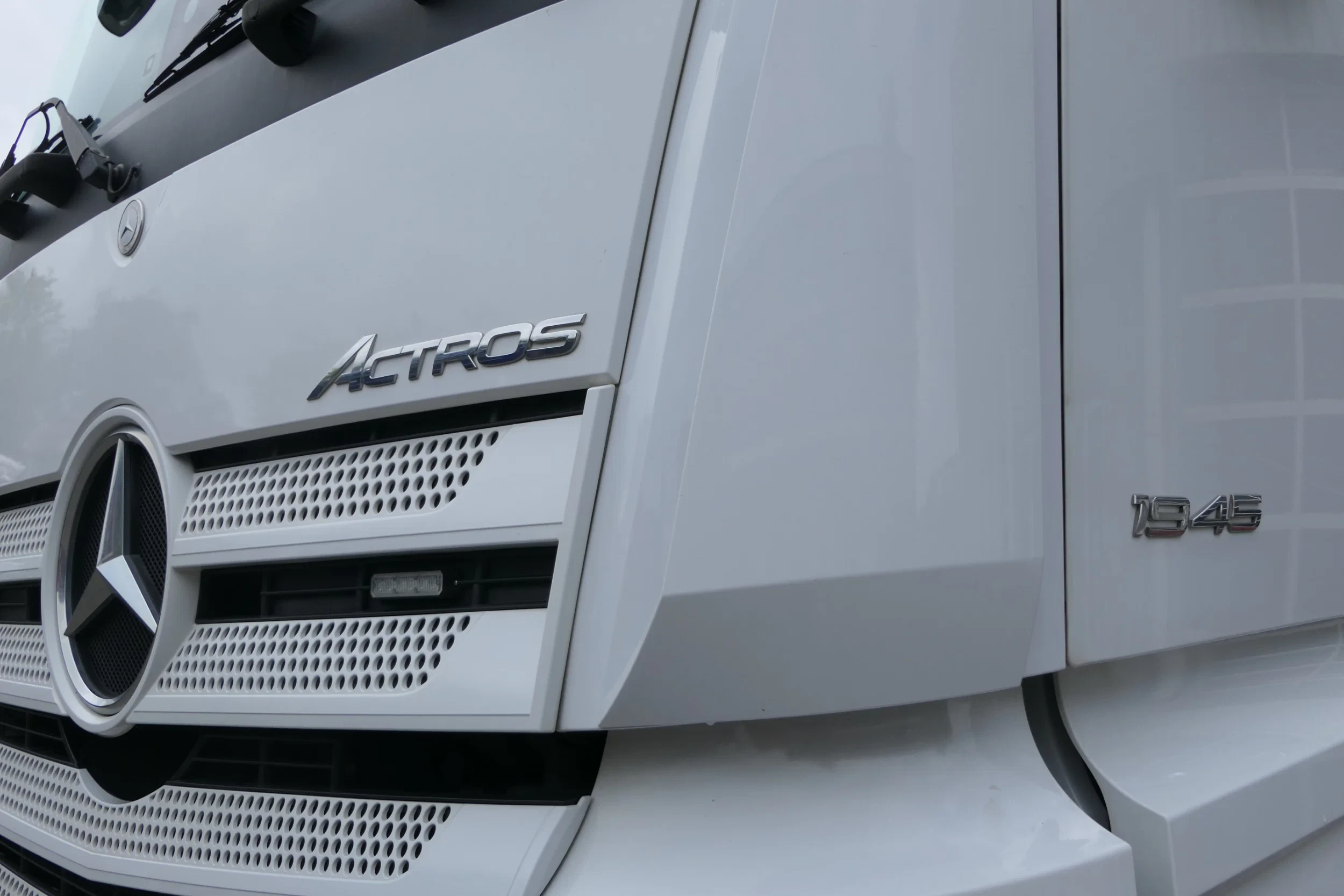 Mercedes-Benz Actros 2019 - 1945 | Hydraulic | Retarder | 521089Km | 2019 | Smart Tacho 2 | Stand Klima | Euro6 | TUV/MOT/APK 02-2027 | Belgium Truck afbeelding 4