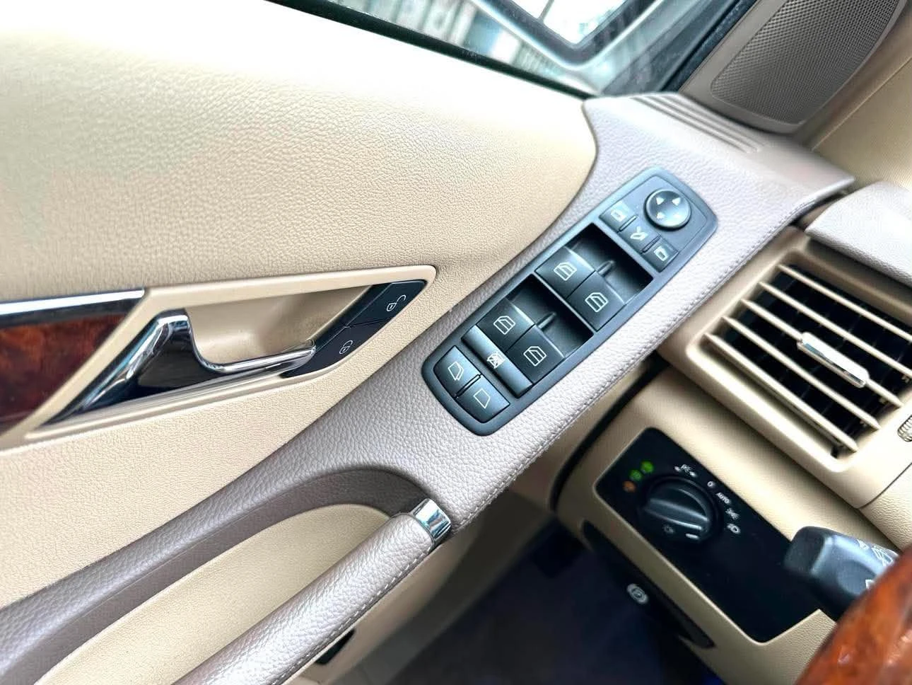 Mercedes-Benz R-Klasse 2007 - 500 Lang 4-Matic 6 PERSOONS YOUNGTIMER 5.5BENZ. 388 PK afbeelding 29