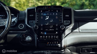 Dodge Ram 1500 2021 - Limited Crew Cab 4x4 zdjecie 13