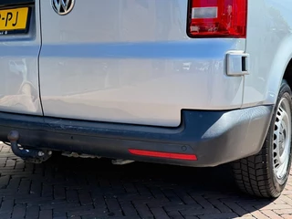 Volkswagen Transporter 2018 - 2.0 TDI L2 Comfortline 115PK AC PDC Carplay Schade image 18