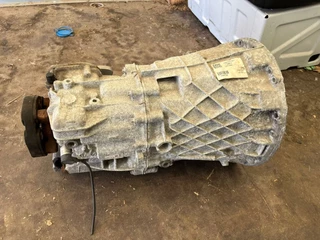 Mercedes-Benz Sprinter - versnellingsbak Handgeschakeld A9062602301 imagen 1