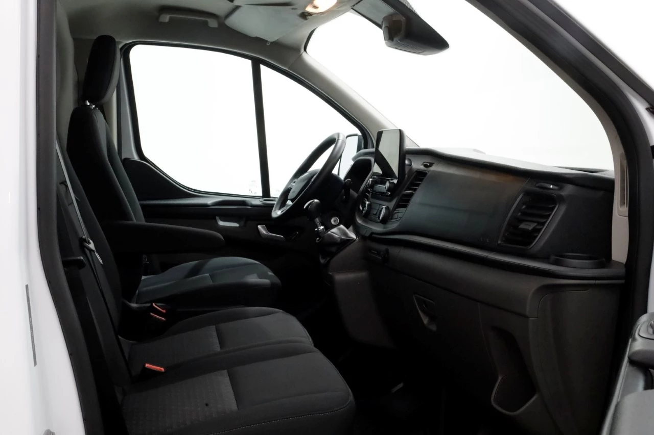 Ford Transit Custom 2023 - 2.0 TDCI 130pk L2H1 Trend Airco/Navi/Camera Trekhaak 2800kg 07-2023 obrázek 3