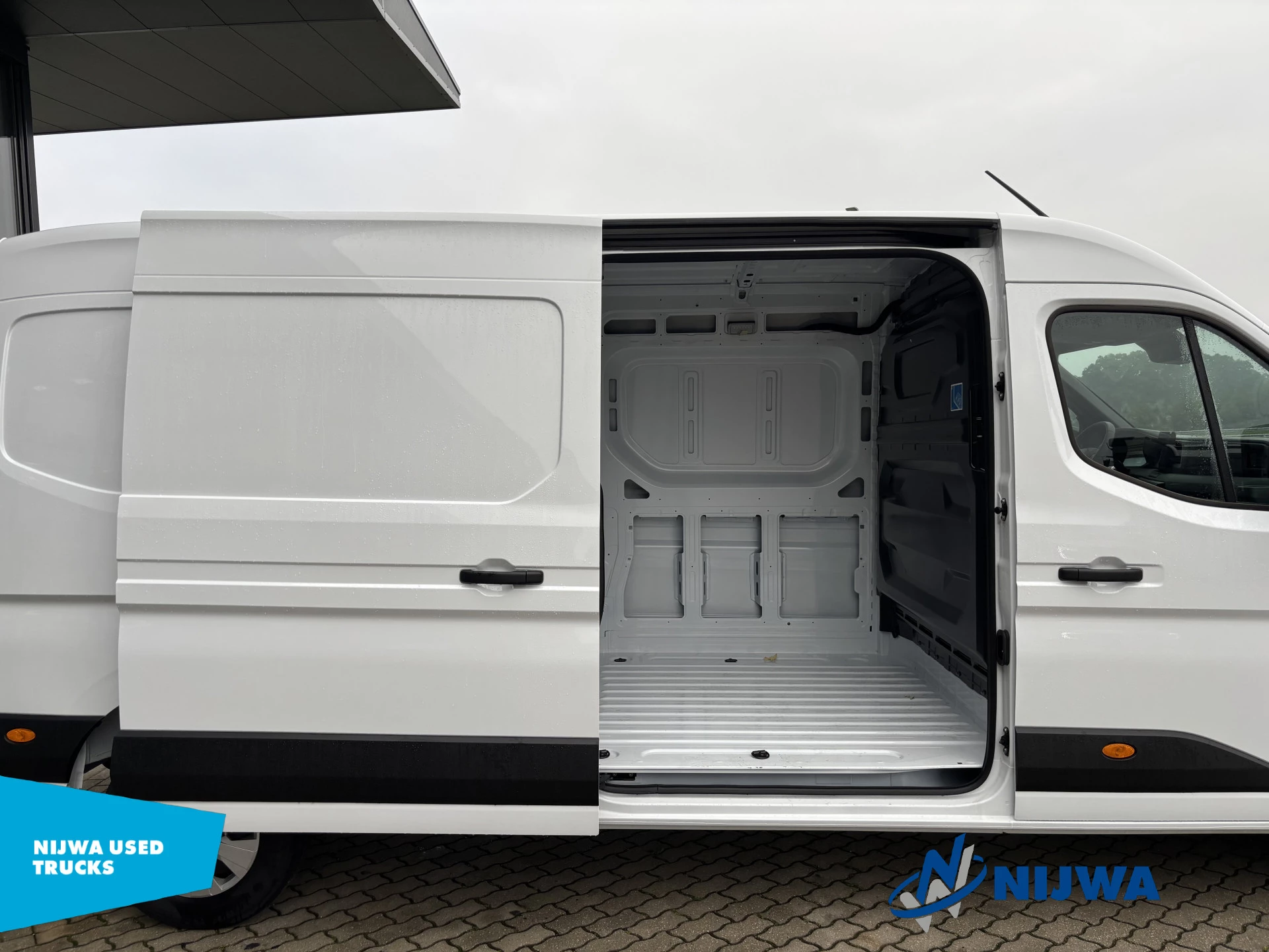 Renault Master 2024 - T35 130 L3H2 Parkeersensoren + Carplay afbeelding 18
