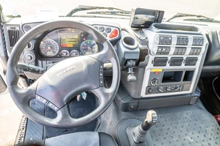 Iveco Stralis 2008 - 310- E5 + HMF 1110 K2 image 10