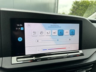 Volkswagen Caddy 2021 - Cargo Maxi 1.5 TSI AUTOMAAT / ** BENZINE ** / L2H1 / 40.450 KM !! / 1e EIG. / TREKHAAK / ALUCA INRICHTING / CRUISE / AIRCO obrazek 14