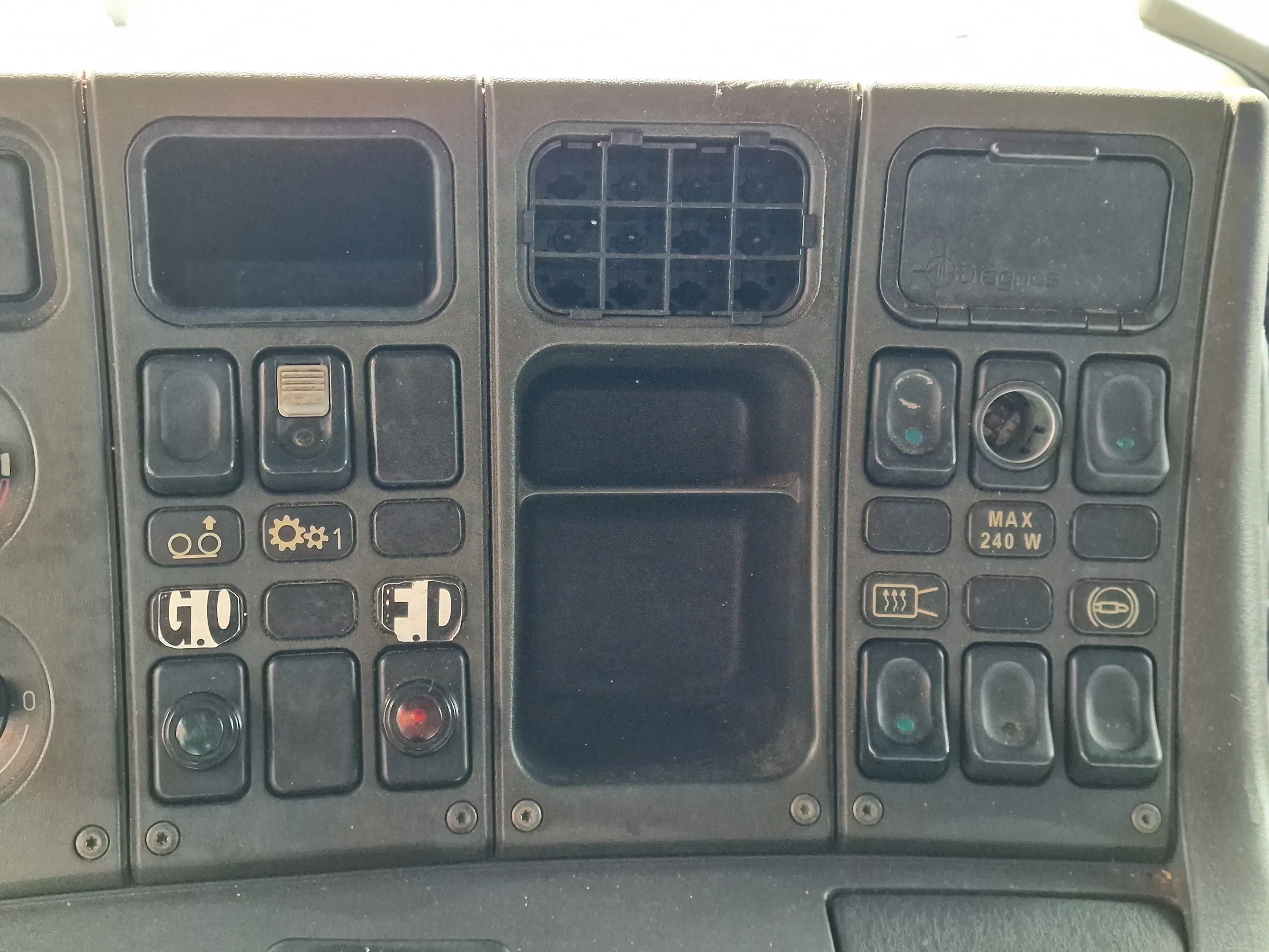 Scania G 2002 - 114G - 8X4 - 3 deck - double ramp - steel / air afbeelding 20