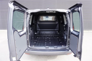 Volkswagen Caddy 2024 - Cargo 122pk Automaat Style Apple Carplay Digitaal dashboard Navigatie Cruise control 17" Velgen Parkeersensoren afbeelding 3 miniatuur